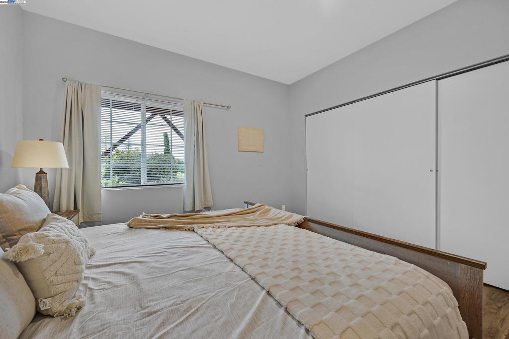 CASTRO VALLEY - Residential