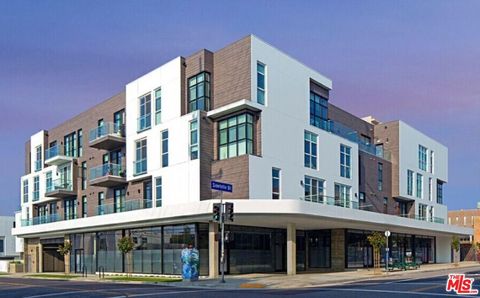 Photo of 1947 Sawtelle Boulevard #404, Los Angeles, CA 90025 (MLS # 26831083)