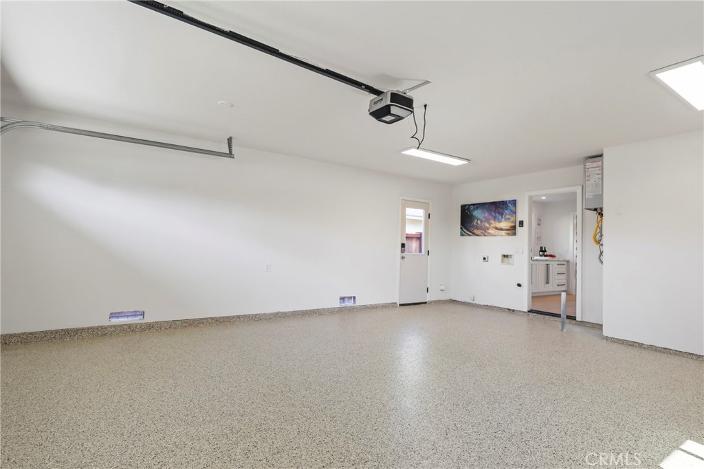 Harbor Highlands I (HH01) - Residential Income