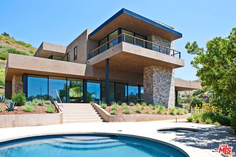 Photo of 6228 Sycamore Meadows Drive, Malibu, CA 90265 (MLS # 26863541)
