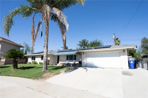 822 E Virginia Street, Rialto, CA 92376 - MLS#: RS25256687