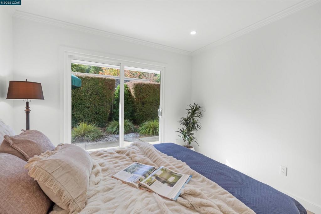 ROSSMOOR - Residential