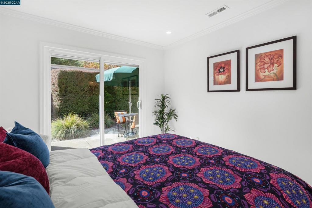 ROSSMOOR - Residential