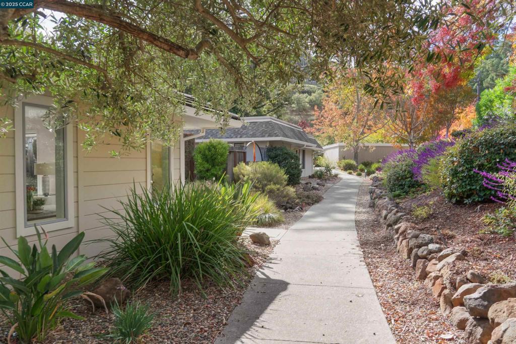 ROSSMOOR - Residential