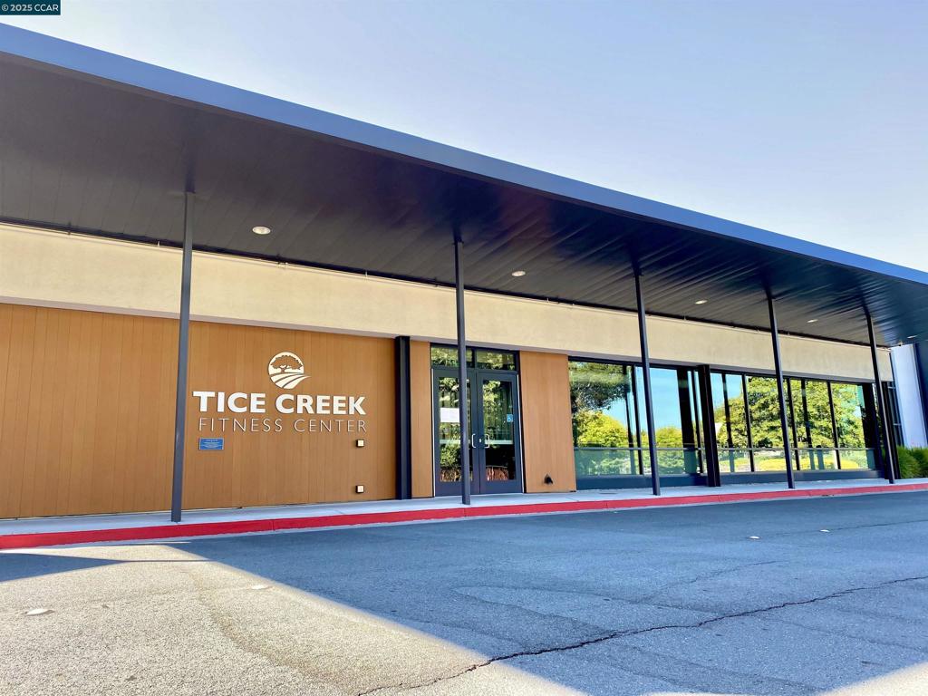 ROSSMOOR - Residential