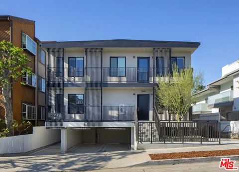 Photo of 1427 Barry Avenue, Los Angeles, CA 90025 (MLS # 26656311)