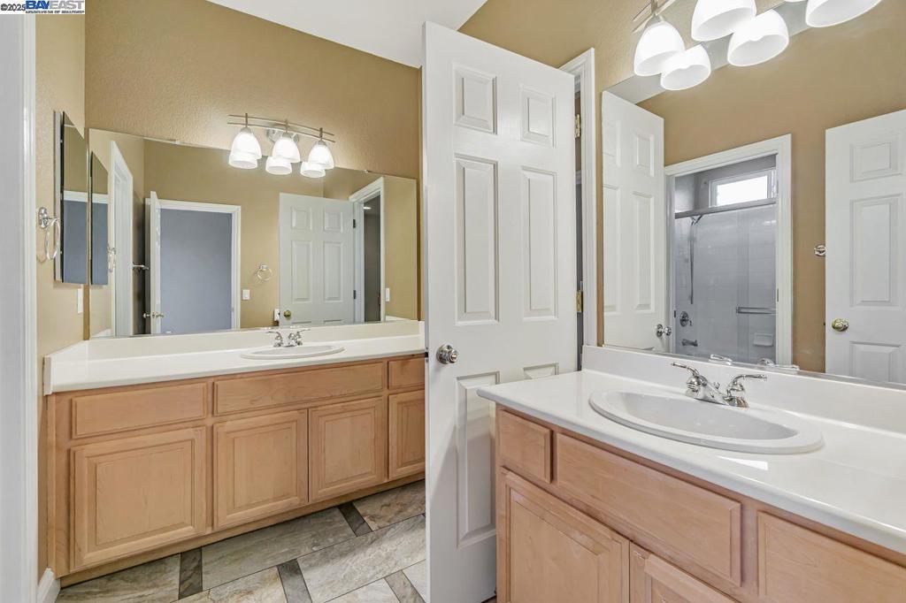 CRYSTAL RANCH - Residential