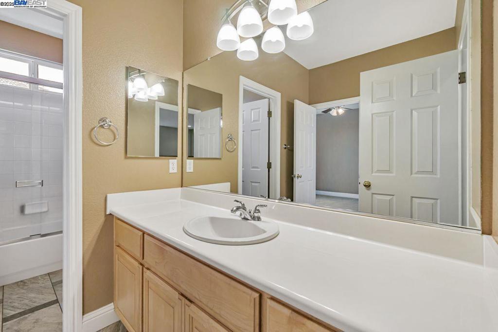 CRYSTAL RANCH - Residential