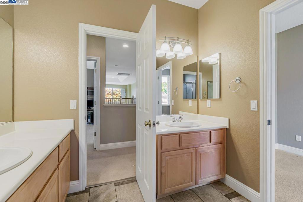 CRYSTAL RANCH - Residential