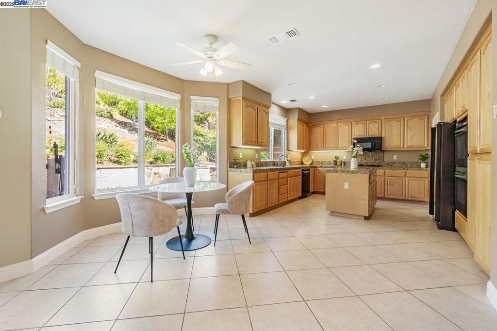 CRYSTAL RANCH - Residential