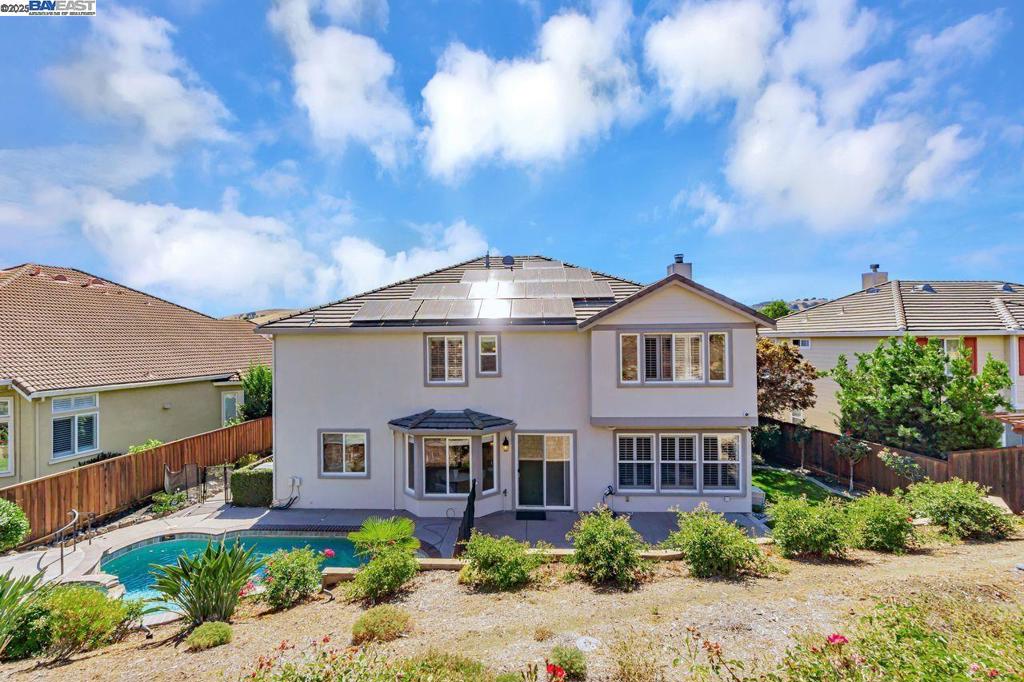 CRYSTAL RANCH - Residential