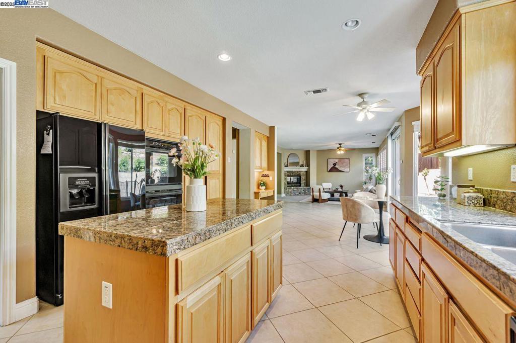 CRYSTAL RANCH - Residential