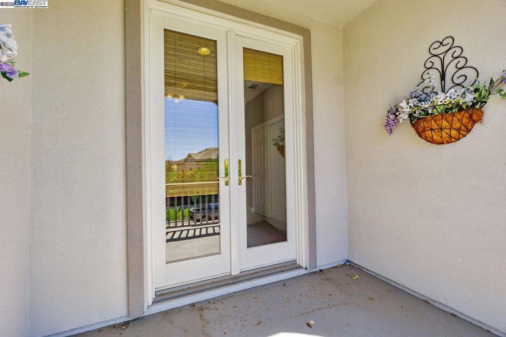 CRYSTAL RANCH - Residential