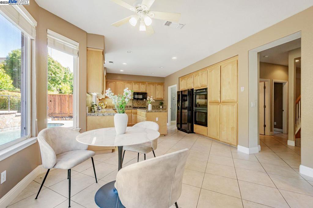 CRYSTAL RANCH - Residential