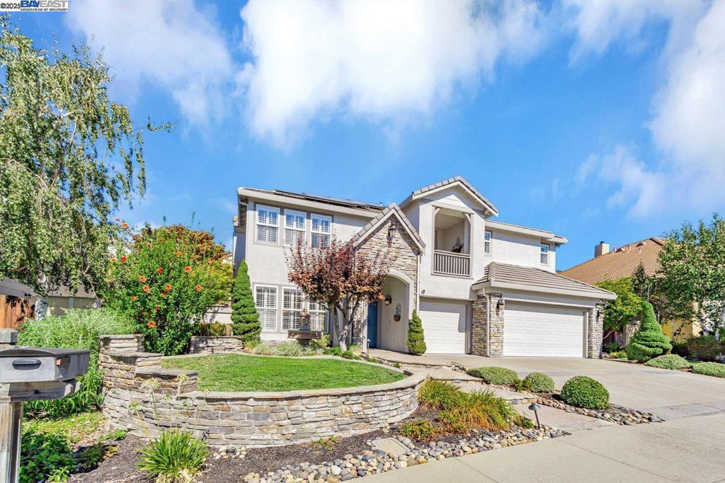 CRYSTAL RANCH - Residential