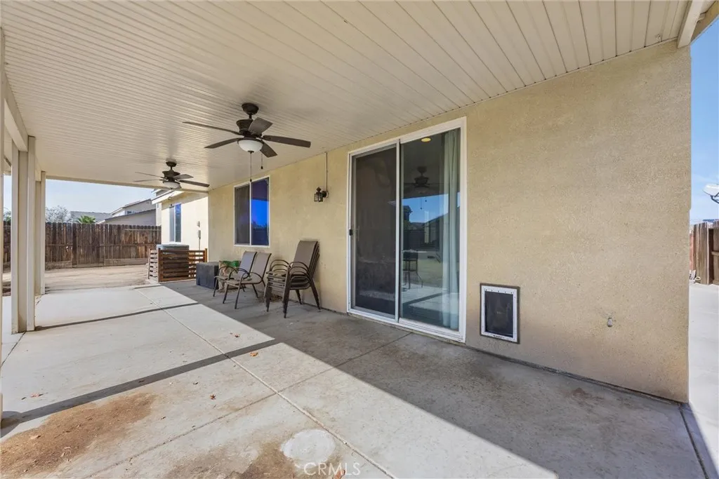 Bakersfield, California 93313, United States, 4 Bedrooms Bedrooms, ,2 BathroomsBathrooms,Residential,Active,232163