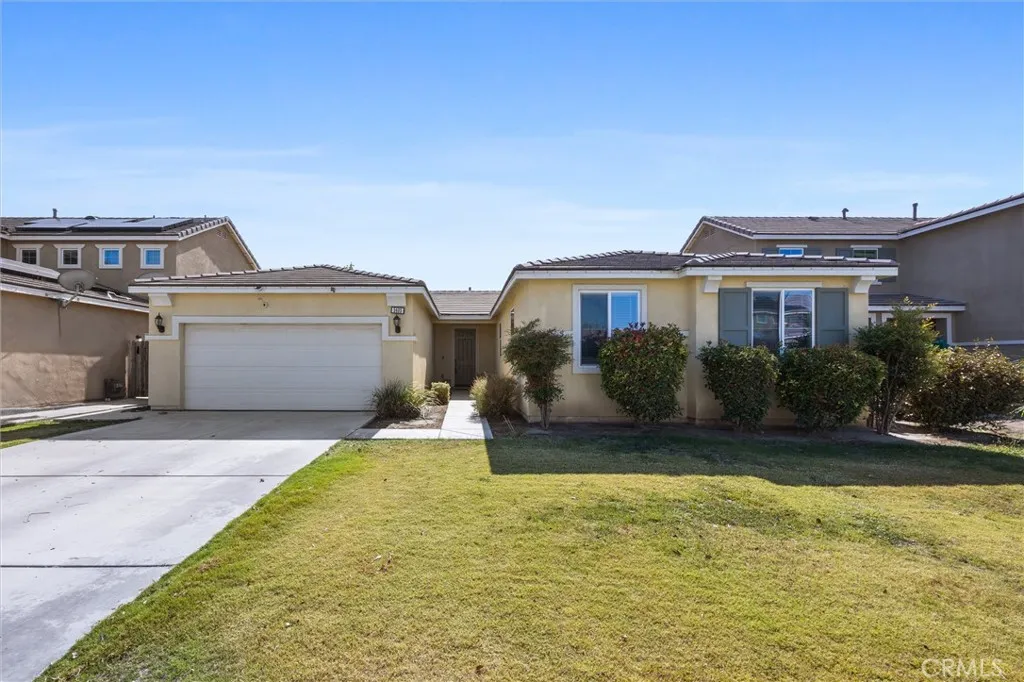 Bakersfield, California 93313, United States, 4 Bedrooms Bedrooms, ,2 BathroomsBathrooms,Residential,Active,232163