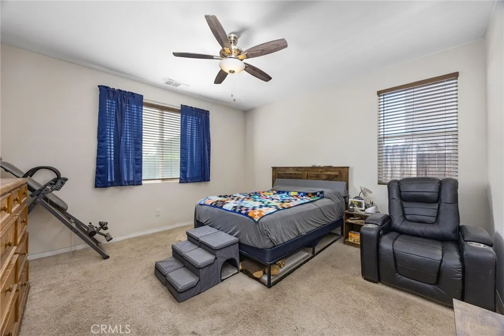 Bakersfield, California 93313, United States, 4 Bedrooms Bedrooms, ,2 BathroomsBathrooms,Residential,Active,232163