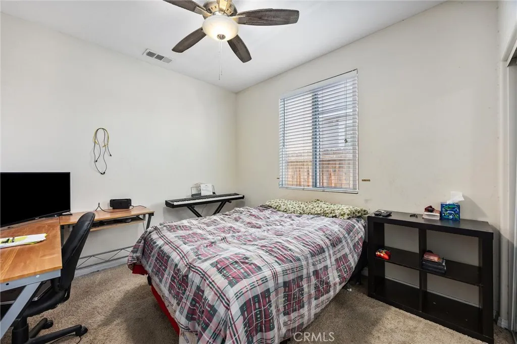 Bakersfield, California 93313, United States, 4 Bedrooms Bedrooms, ,2 BathroomsBathrooms,Residential,Active,232163