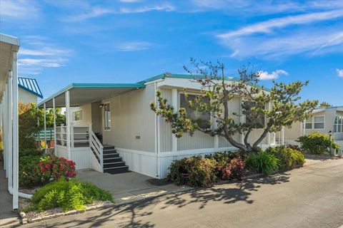 Photo of 1555 Merrill Street, Santa Cruz, CA 95062 (MLS # ML82047500)