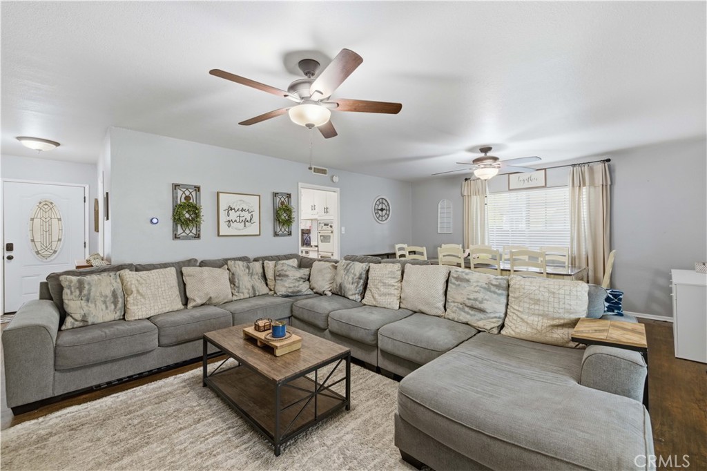 1310 W Avenue H10