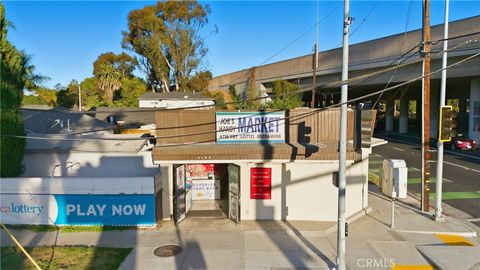 Photo of 301 E Artesia Boulevard, Long Beach, CA 90805 (MLS # OC25244412)