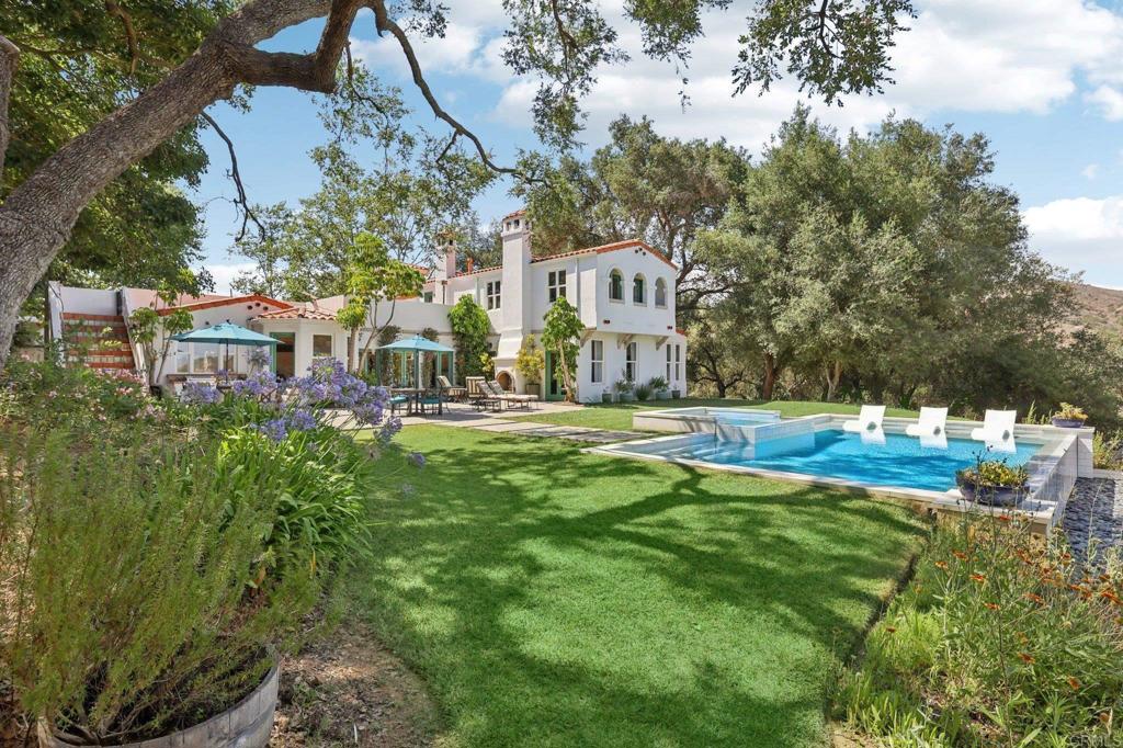 28295 Camino Estribo