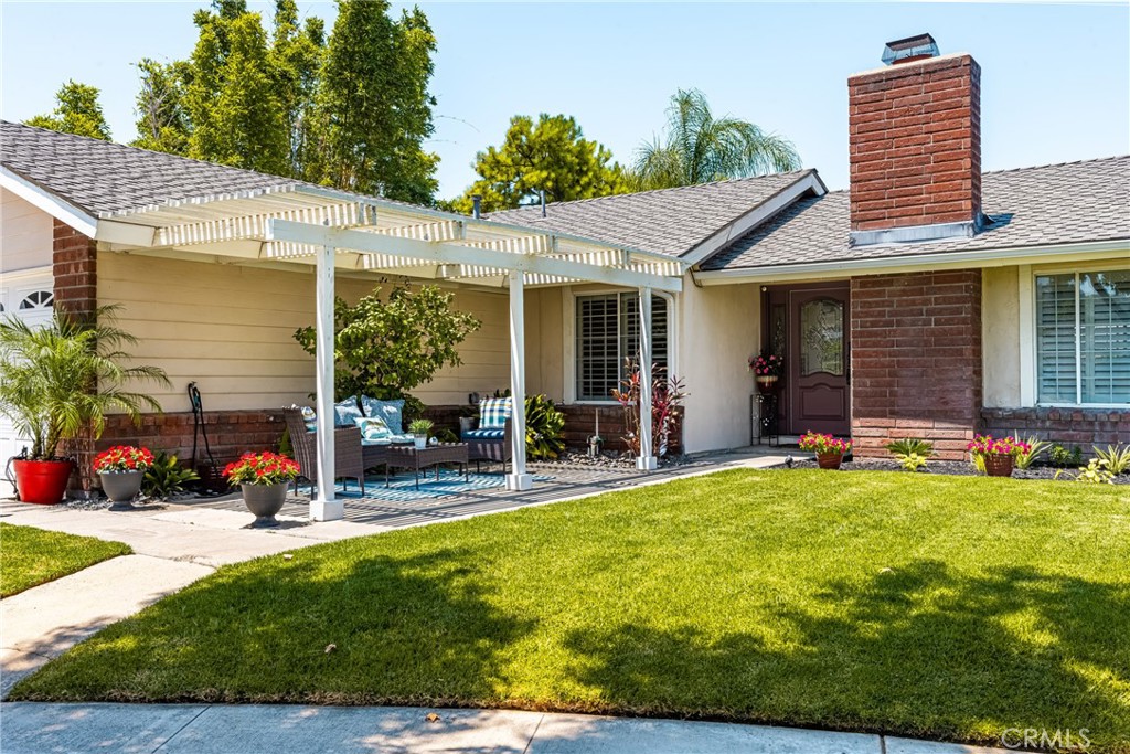 4353 E Bluewater Circle