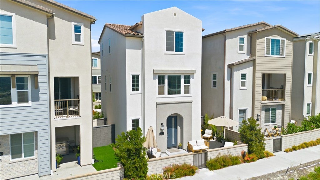 232 Heartland Way