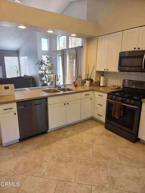 Tiny photo for 125 Via Solana, Santa Paula, CA 93060 (MLS # V1-38202)