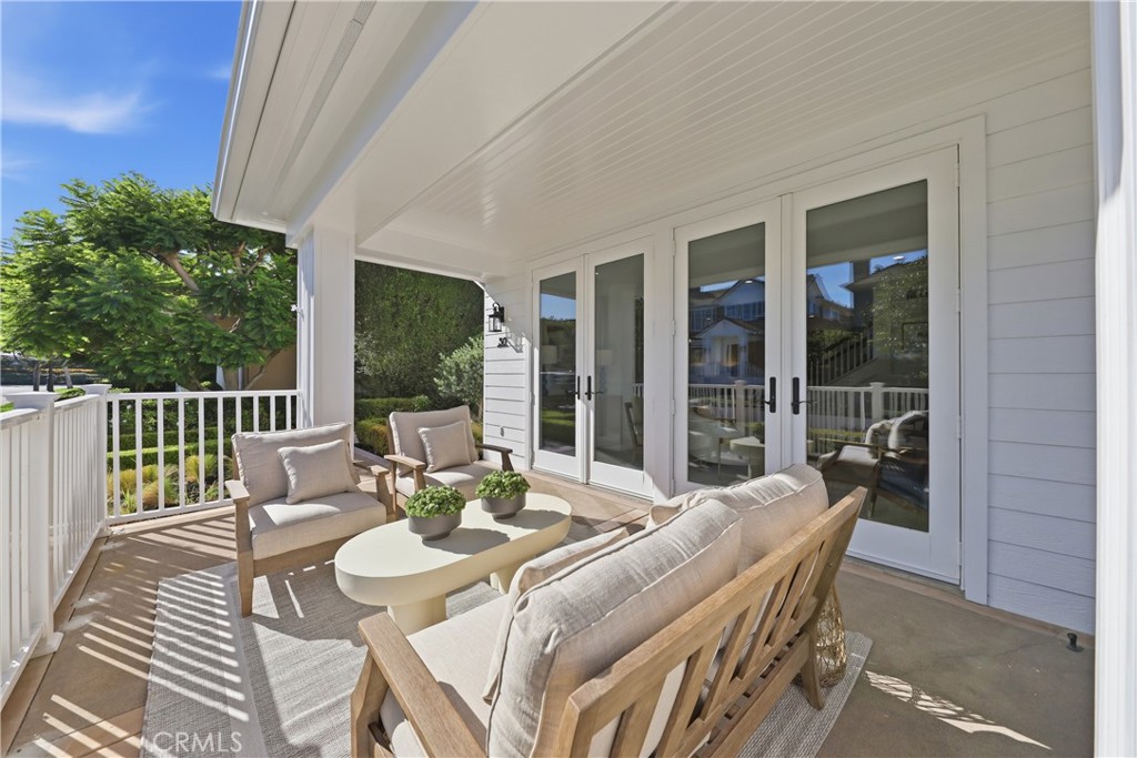 30 Long Bay