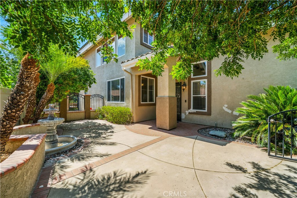 23549 Bending Oak Court