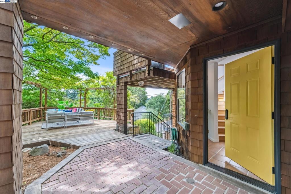 1948 MAGELLAN DRIVE