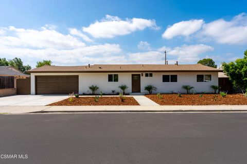 Photo of 1554 Ahart Street, Simi Valley, CA 93065 (MLS # 226002217)