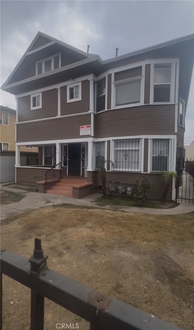 One VACANT 2 bedroom and 1 bath & One vacant 1 bedroom and 1 bath while the other TWO 1 bedroom and 1 bath are each rented out for $2200 each with section 8 tenants in place. All units have been FULLY REMODELED and they are all in a FANTASTIC CONDITION.
FOUR PARKING spots are available in the back and possible to built an ADU.
This is a PERFECT PROPERTY for an FHA buyer (and buyer pays 3% concession towards buyer's closing costs) and live in one of the vacant units and have your mortgage paid for and still have a positive cash flow. Or for any investor who wants to rent them all out and have $9,500+ Plus in rental income.