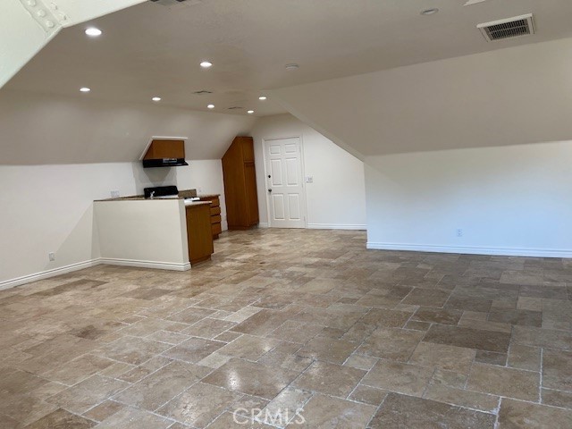 La Cuesta (110) - Residential Lease