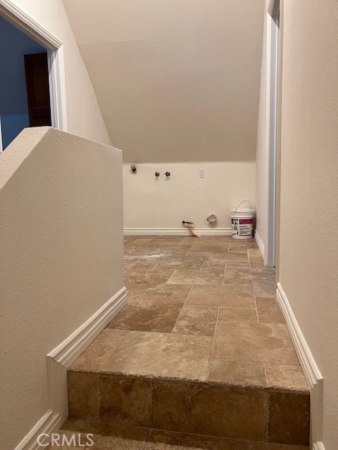 La Cuesta (110) - Residential Lease