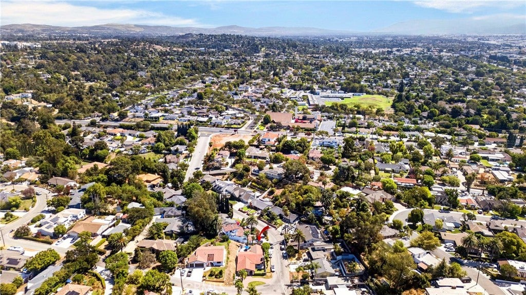 800 N Arroyo
