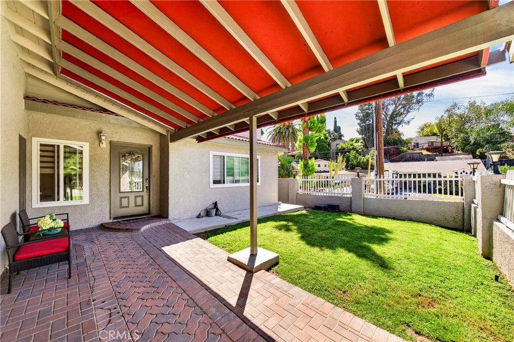 800 N Arroyo