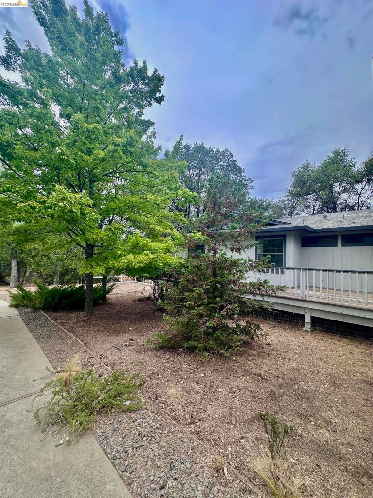 21120 HEMLOCK  ST.