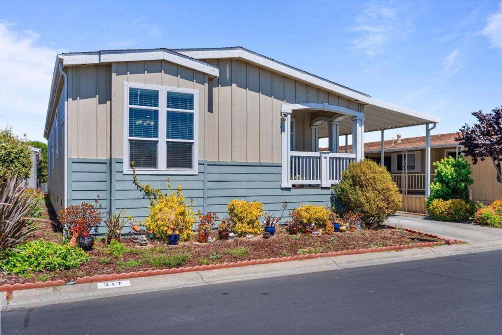 317 Santa Paula 317