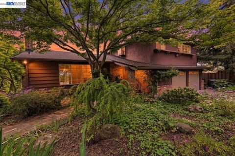 Photo of 4977 Proctor Rd Rd, Castro Valley, CA 94546 (MLS # 41129805)