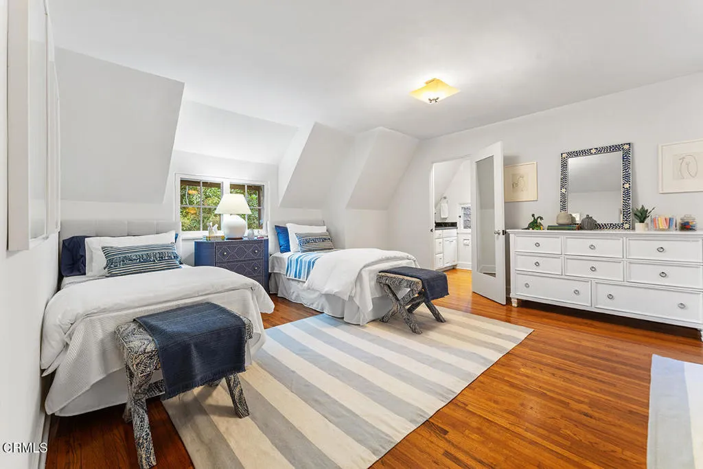 Pasadena, California 91108, United States, 3 Bedrooms Bedrooms, ,3 BathroomsBathrooms,Residential,Active,173774