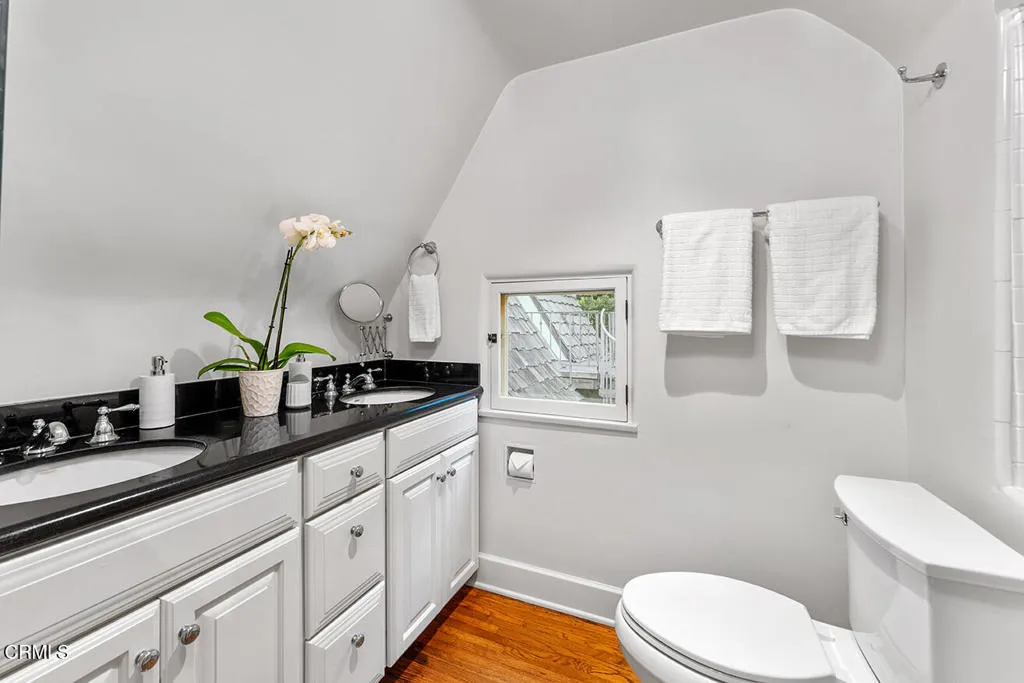 Pasadena, California 91108, United States, 3 Bedrooms Bedrooms, ,3 BathroomsBathrooms,Residential,Active,173774