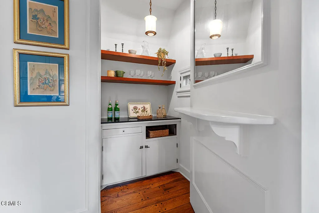 Pasadena, California 91108, United States, 3 Bedrooms Bedrooms, ,3 BathroomsBathrooms,Residential,Active,173774