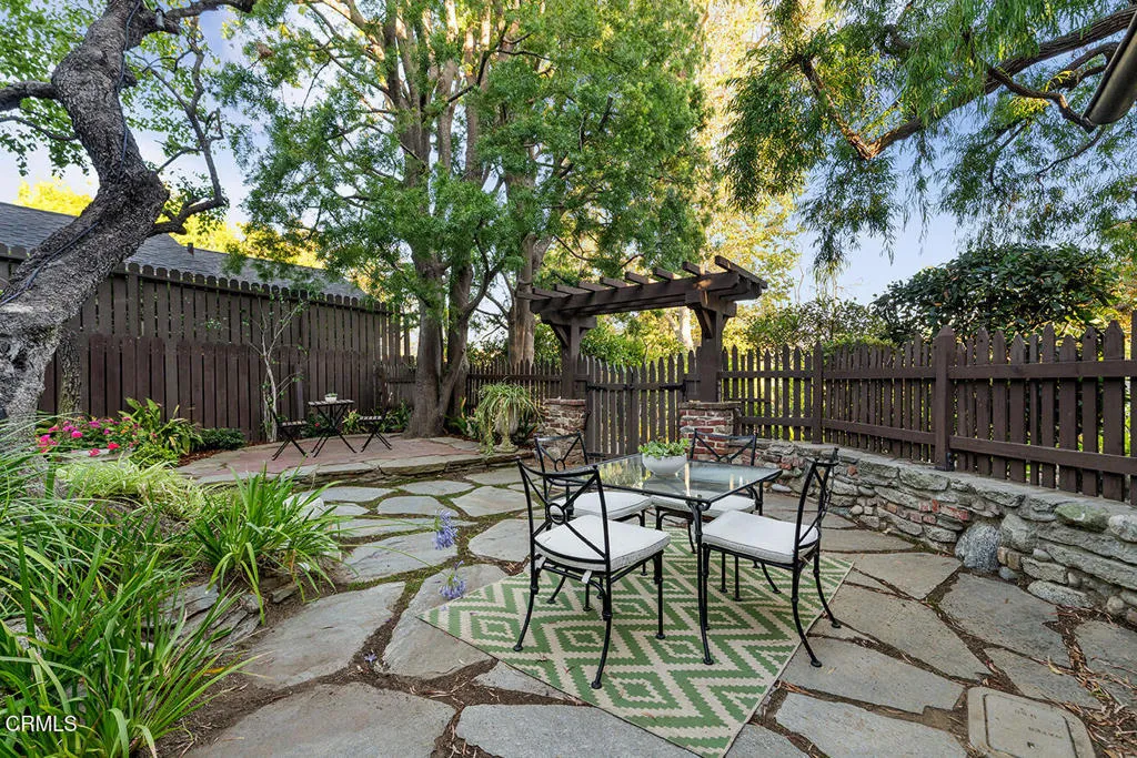 Pasadena, California 91108, United States, 3 Bedrooms Bedrooms, ,3 BathroomsBathrooms,Residential,Active,173774