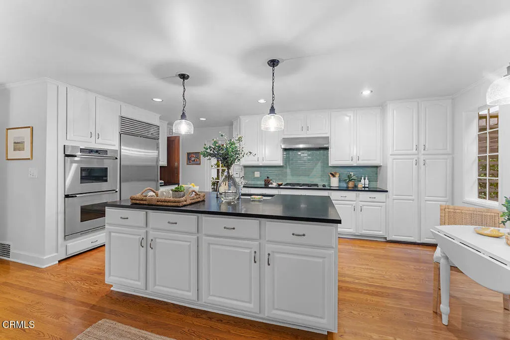 Pasadena, California 91108, United States, 3 Bedrooms Bedrooms, ,3 BathroomsBathrooms,Residential,Active,173774