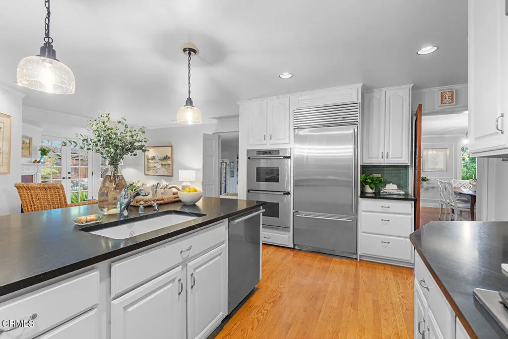 Pasadena, California 91108, United States, 3 Bedrooms Bedrooms, ,3 BathroomsBathrooms,Residential,Active,173774