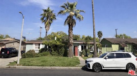 Photo of 8118 Ranchito Avenue, Panorama City, CA 91402 (MLS # 26662451)