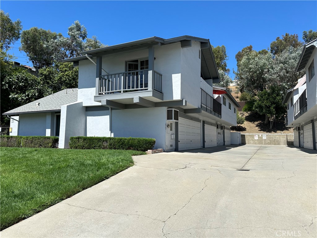 2 bedroom, 2 bathroom condo/townhome with 2 car garage and patio. The home has cathedral ceilings in the living room, half bath and laundry room downstairs. The second floor has a primary bedroom with good closet space. The home needs work but priced to sell. Located just north of the 60 freeway.